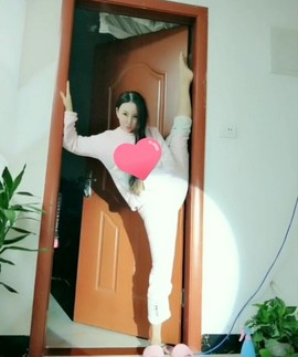 甜甜回来了主播照片