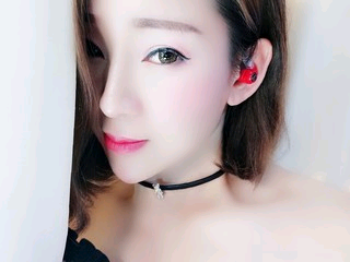五月是什么的主播照片