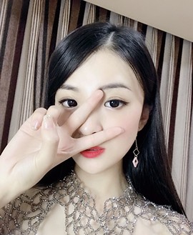 右手还是那个右手！！主播照片