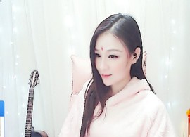 九妹y用心唱给你听主播照片