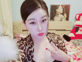 一生平安2e8主播照片