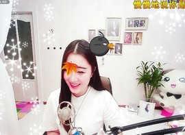 嘻甜甜主播照片