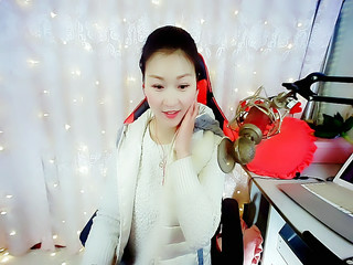 潜水，听歌的主播照片