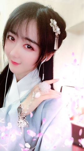 谢小娜、主播照片