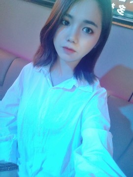 严严👻主播照片