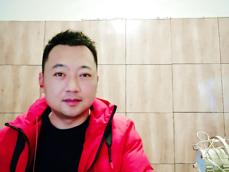萨里嗨儿的主播海报