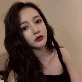 小小花z主播照片
