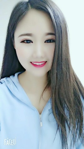 暖心晚上播主播照片