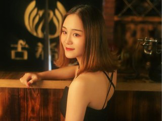 👉凉👈的主播照片