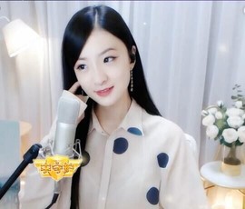 右手还是那个右手！！主播照片