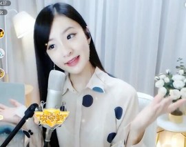 右手还是那个右手！！主播照片