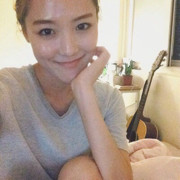 妠玥宝海报