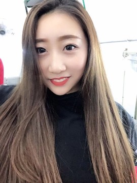 ml甄美丽主播照片
