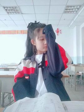 酸奶味的小琪主播照片