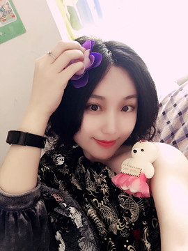 洋旭宝宝主播照片