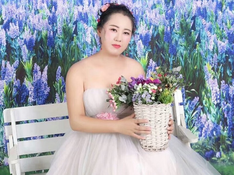 网络原创歌手韩冰雪的主播海报