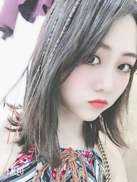 奕露西$唱歌主播照片