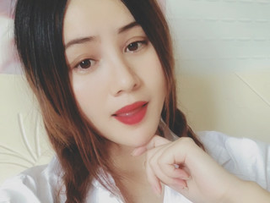 站在地球上看月亮主播照片