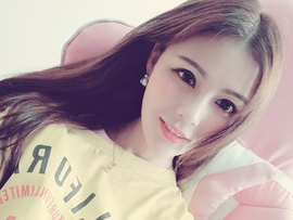 ，。？！鬼才8888主播照片