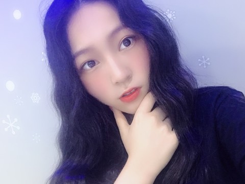 candy🍬h海报