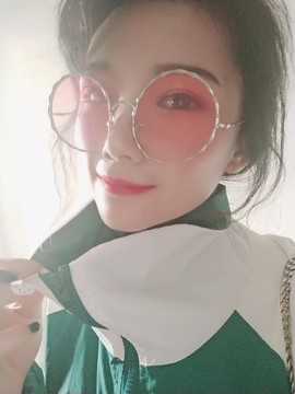 小九打自闭了主播照片