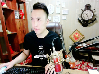 ??白馬王子的主播照片