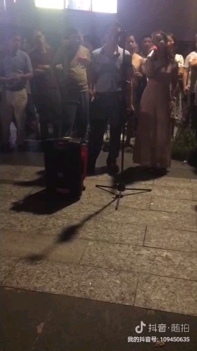 与歌友合唱为了谁