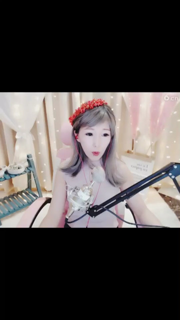 😘