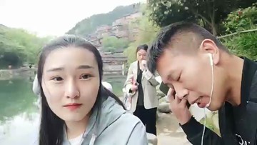 贵州千户苗寨遇到画面美女