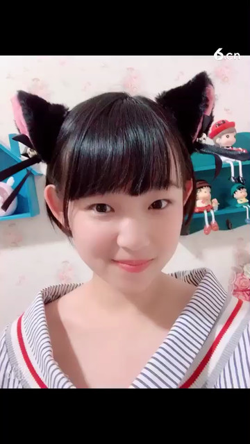 看我猫耳朵，哈哈哈