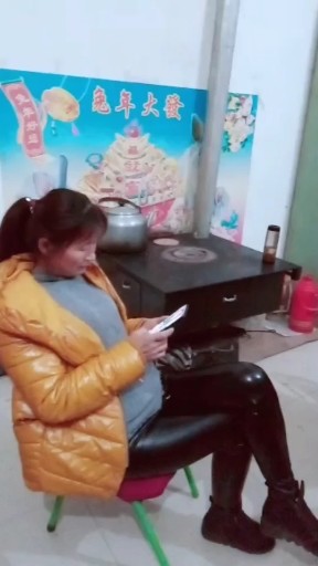 拉拉手亲亲口