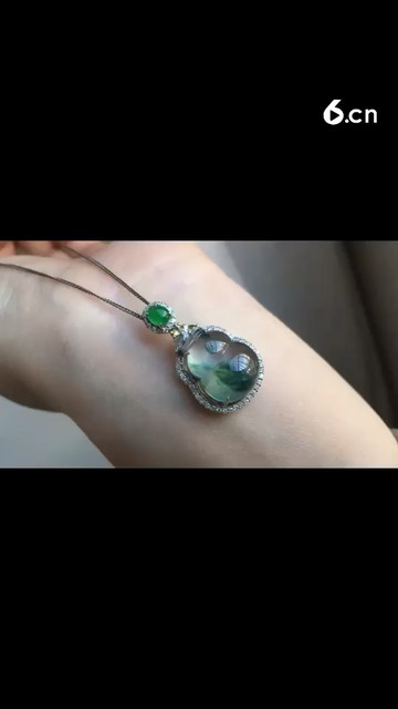 冰飘蓝花