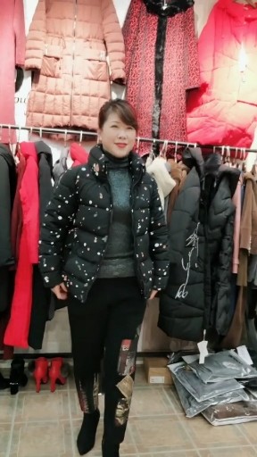 莉莉精品服饰
