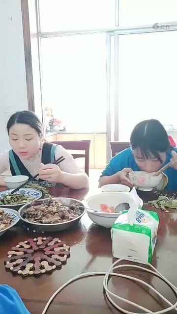 😂