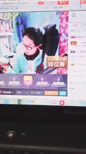 美丽的姑娘，陪在我身旁