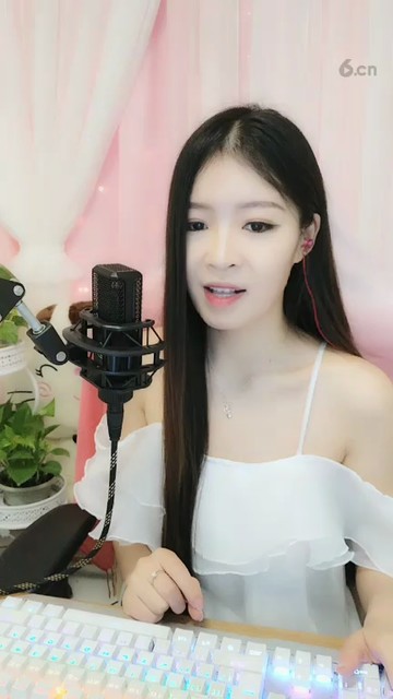 美女主播佳佳