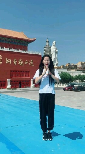 这个景唱这首歌很合适