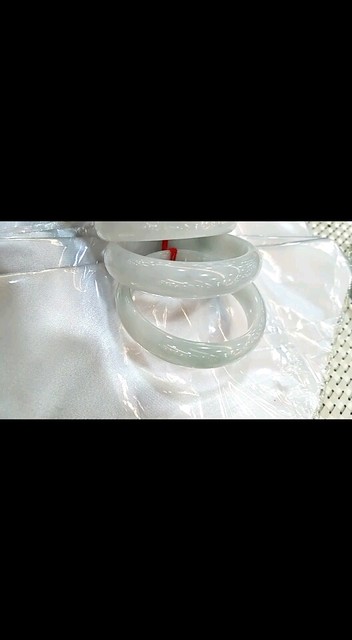 高糯化冰味翡翠手镯大放漏