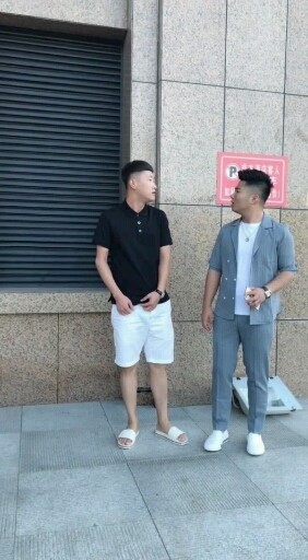 我让你欺负我老妹老妹我也受伤了