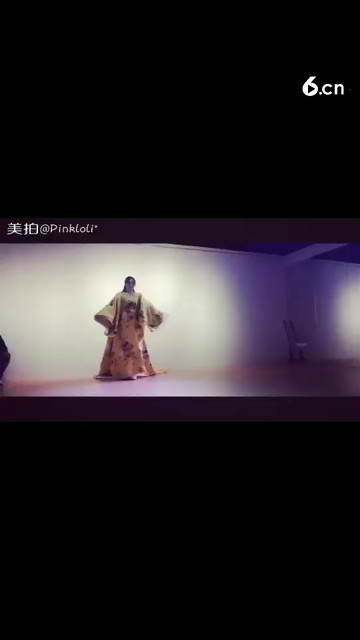 工作时候的我也很逗逼的才不高冷