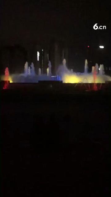 夜幕低垂，音乐无限，