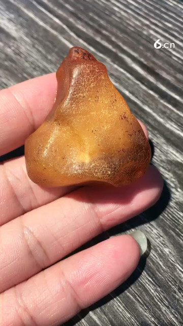 有喜欢密蜡原石的吗