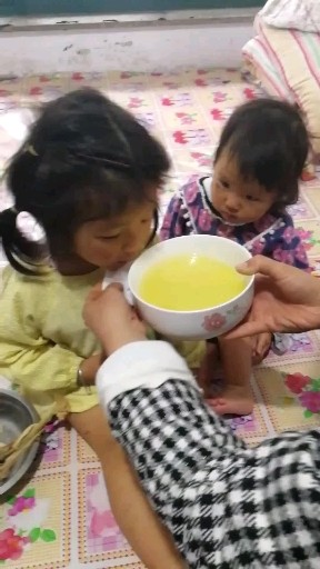 俩吃货