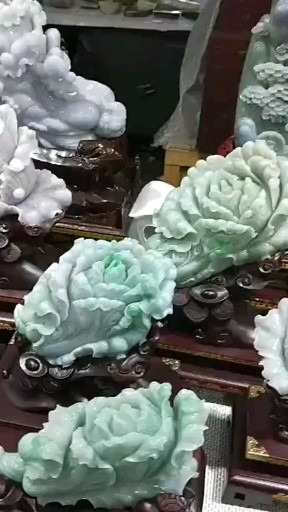 翡翠摆件美美哒
