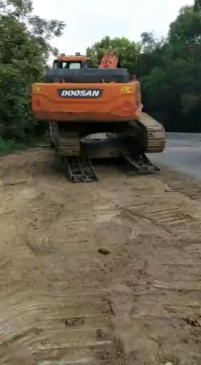 猜猜今天收到的是斗山哪个型号的