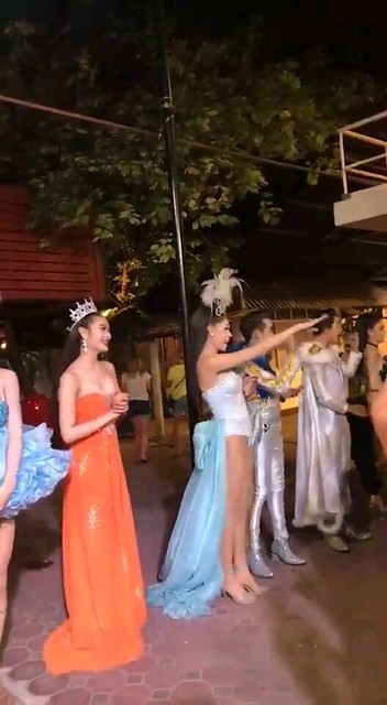 不说话都是美女😂看上带走～