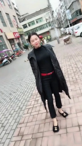 身后空无一人
