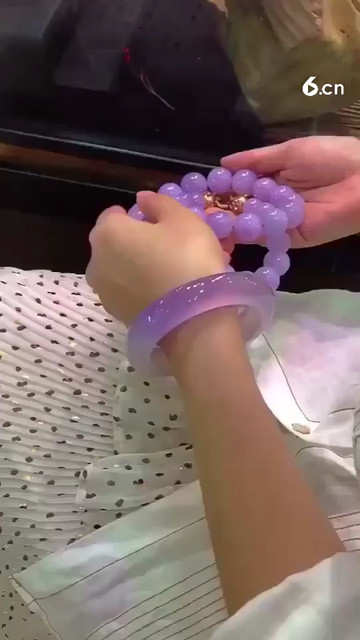 点赞➕关注