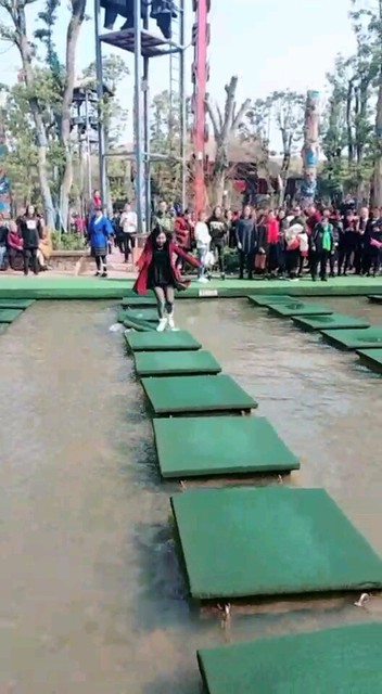 跑着跑着就偏了