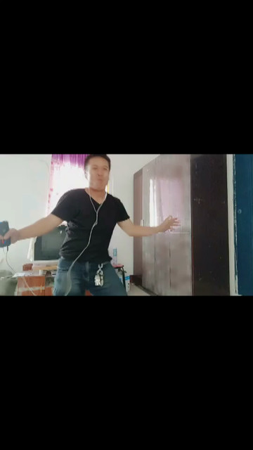 这个人是谁呢